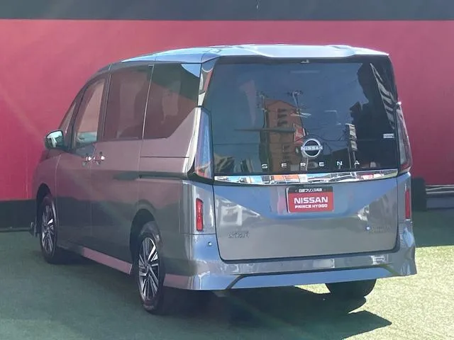 Nissan SERENA E-4ORCE HIGHWAY STAR V 2024 — миниатюра 2