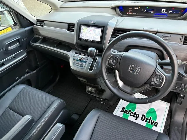 Honda FREED G HONDA SENSING 2022 — миниатюра 4