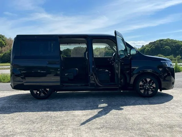 Honda STEPWAGON E:HEV AIR 2025 — миниатюра 5