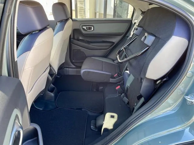 Honda VEZEL E:HEV X HUNT PACKAGE 2025 — миниатюра 4