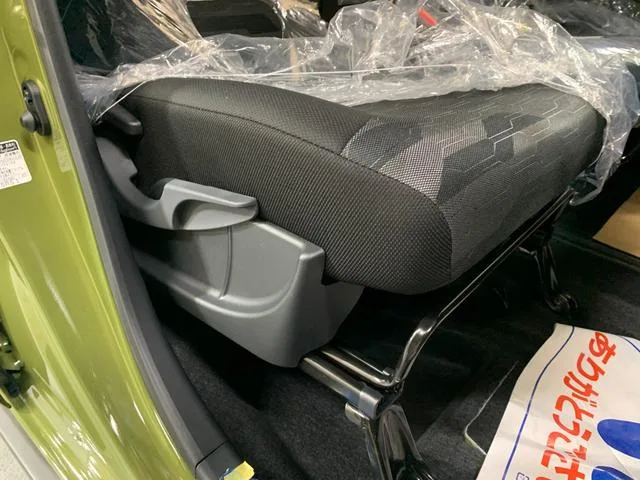 Daihatsu TANTO FUN CR0SS LIMITED 2026 — миниатюра 3