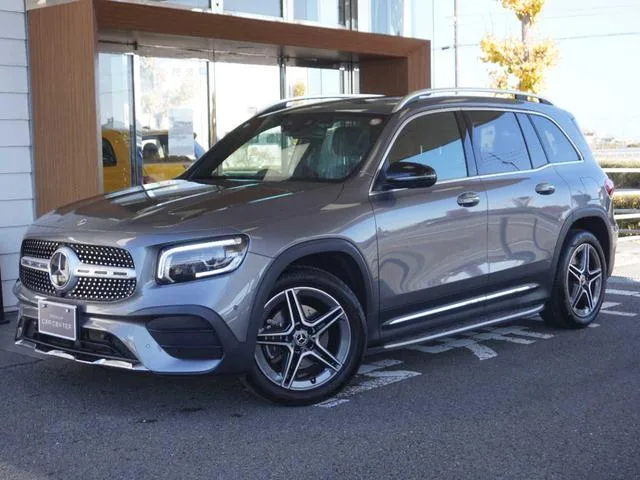 Mercedes-Benz GLB-Class GLB180 AMG LINE 2023 — фото 1, купить с доставкой в Москву