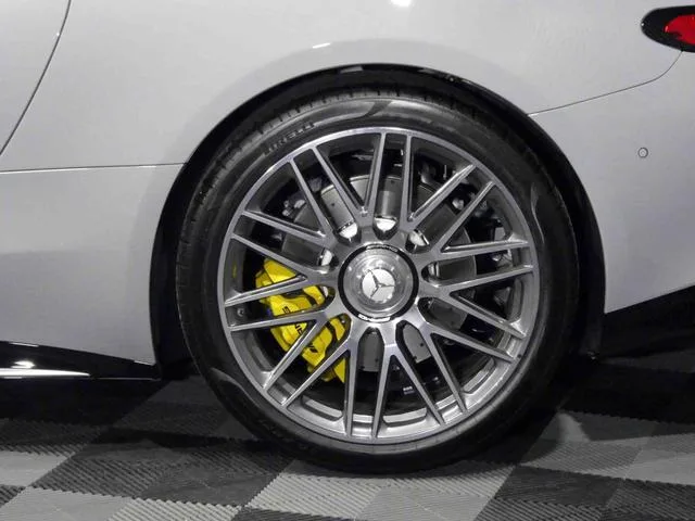 Mercedes Amg GT 43 COUPE 2024 — миниатюра 3