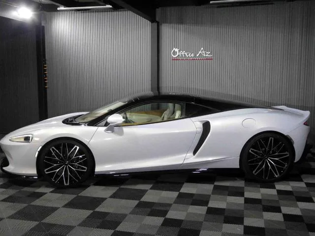 McLaren GT LUXE 2023 — миниатюра 2