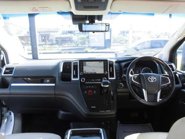 Toyota GRANACE G 2023 — миниатюра 2