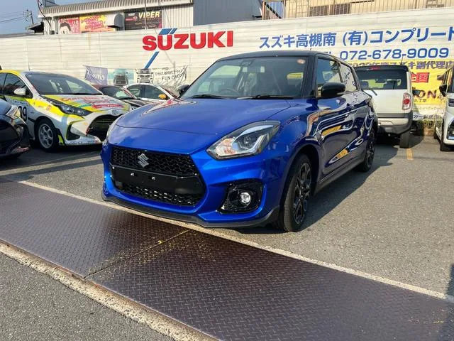Suzuki SWIFT SPORT ZC33S FINAL EDITION 2025 — миниатюра 4