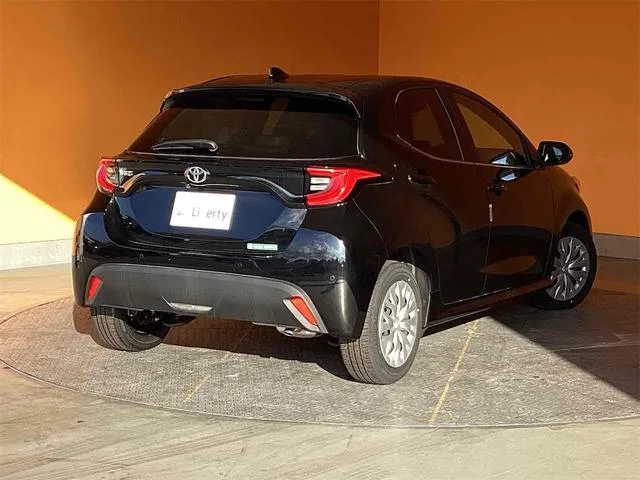 Toyota Yaris Z 2024 — миниатюра 3
