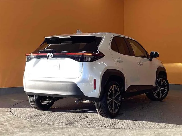 Toyota YARIS CROSS Z 2024 — миниатюра 2