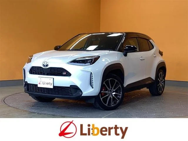 Toyota YARIS CROSS HYBRID GR SPORT 2023 — фото 1, купить с доставкой в Москву
