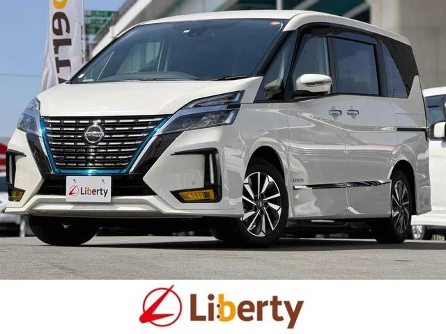 Nissan SERENA E-POWER HIGHWAY STAR V 2022 — фото 1, купить с доставкой в Москву