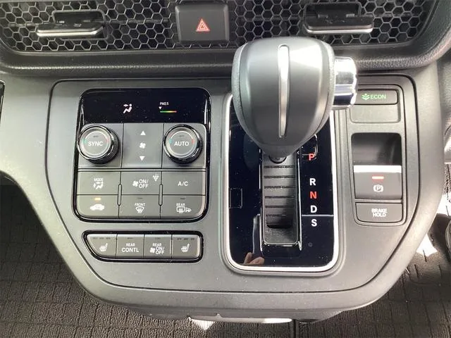 Honda STEPWAGON SPADA 2025 — миниатюра 4