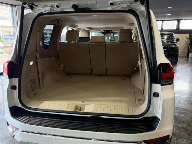 Toyota Land Cruiser ZX 2023 — миниатюра 4