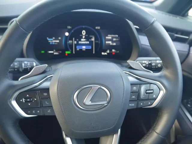 Lexus LBX COOL 2024 — миниатюра 5