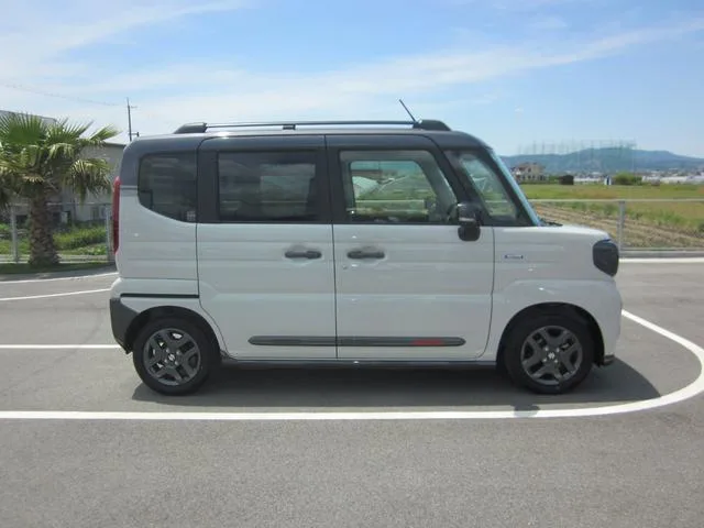 Suzuki SPACIA GEAR HYBRID XZ TURBO 2025 — миниатюра 3