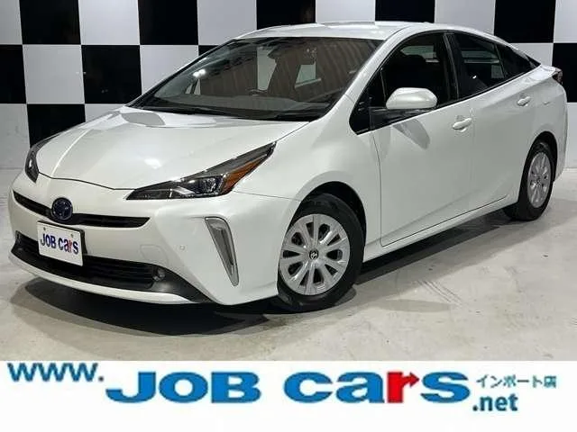 Toyota Prius S SAFETY PLUS II 2022 — фото 1, купить с доставкой в Москву
