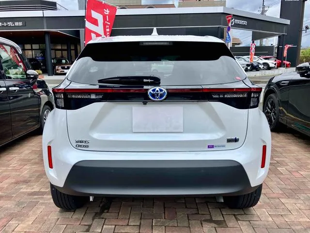 Toyota YARIS CROSS HYBRID Z 2023 — миниатюра 4