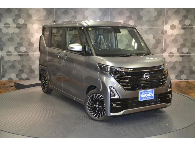 Nissan ROOX HIGHWAY STAR G TURBO URBAN CHROME PROPILOT EDITION 2023 — фото 1, купить с доставкой в Москву