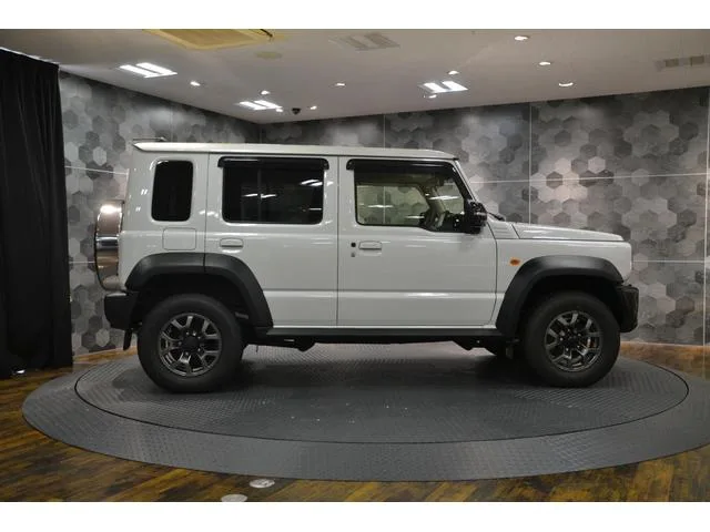 Suzuki JIMNY NOMADE FC 2025 — миниатюра 3