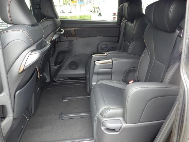 Toyota Alphard Z 2026 — миниатюра 4