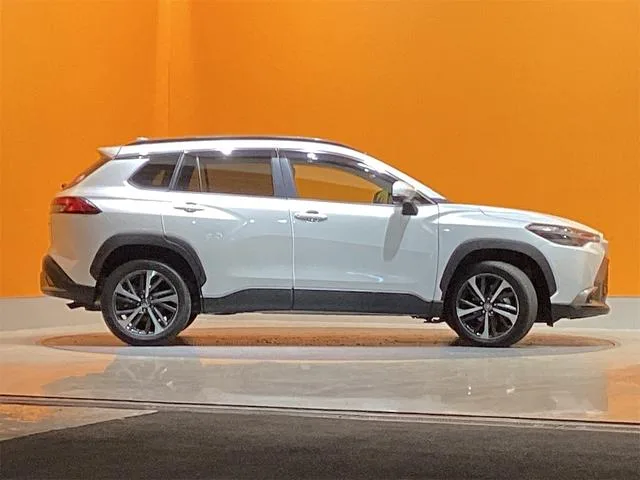Toyota CorollaCross HYBRID Z 2024 — миниатюра 2