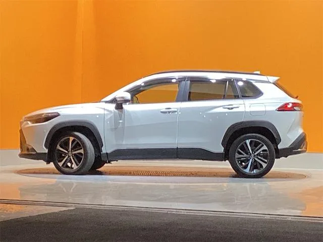 Toyota CorollaCross HYBRID Z 2024 — миниатюра 3