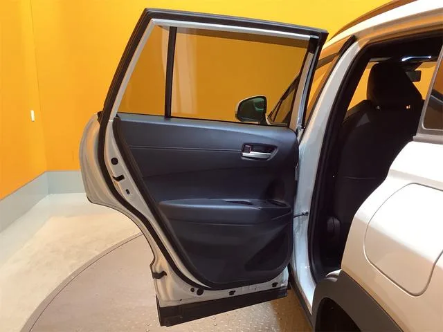 Toyota CorollaCross HYBRID Z 2024 — миниатюра 4
