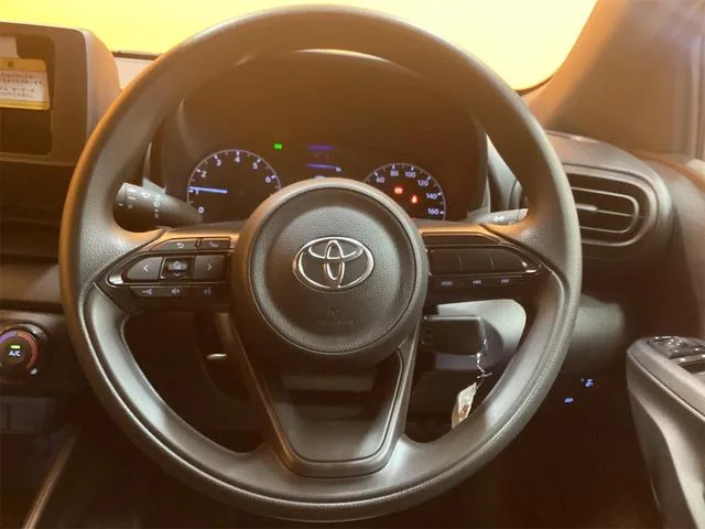 Toyota Yaris X 2025 — миниатюра 4