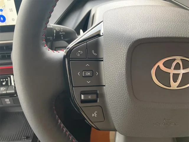 Toyota Prius Z 2024 — миниатюра 4