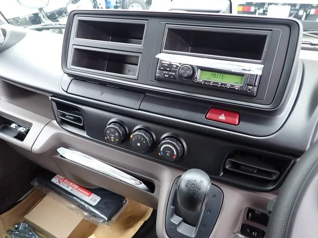 Mitsubishi Fuso CANTER 2025 — миниатюра 3
