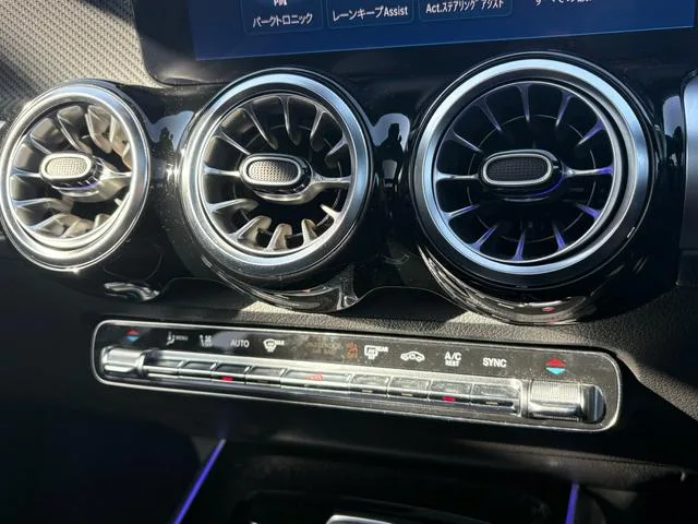 Mercedes-Benz GLB-Class GLB200D 4MATIC AMG LINE PACKAGE 2023 — миниатюра 5