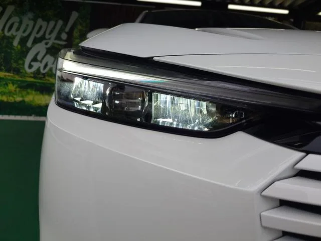 Honda VEZEL E:HEV Z 2025 — миниатюра 3