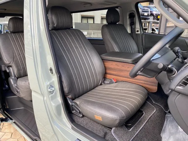 Toyota HIACE VAN LONG SUPER GL 2025 — миниатюра 2