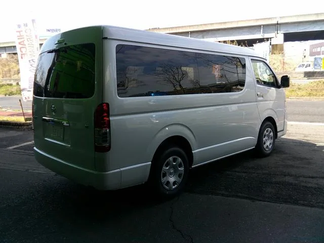 Toyota HIACE WAGON GL 2026 — миниатюра 2