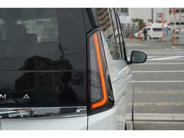 Nissan SERENA E-POWER HIGHWAY STAR V 2026 — миниатюра 5