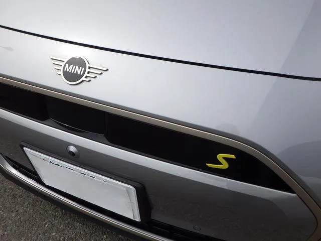 MINI MINI COOPER SE FAVOURED TRIM 2024 — миниатюра 2