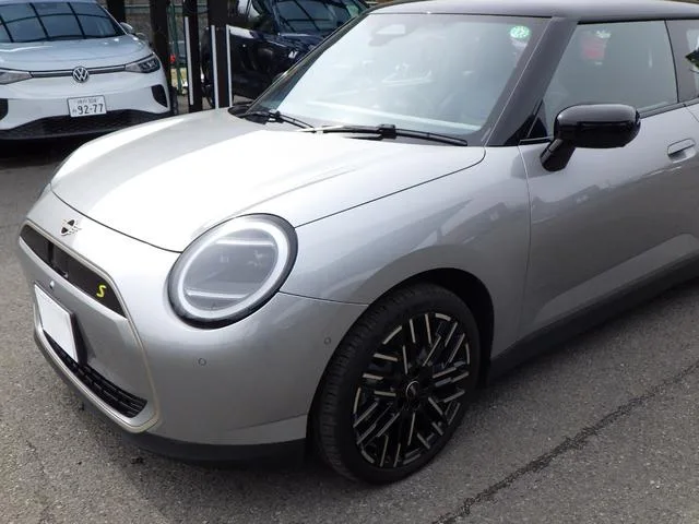 MINI MINI COOPER SE FAVOURED TRIM 2024 — миниатюра 5