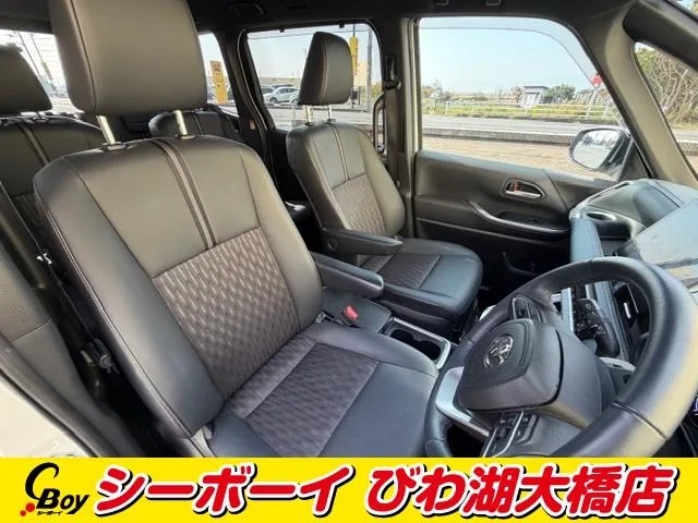 Toyota NOAH HYBRID S-Z 2022 — миниатюра 5