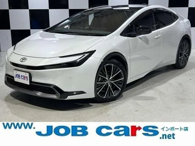 Toyota Prius Z 2023 — фото 1, купить с доставкой в Москву
