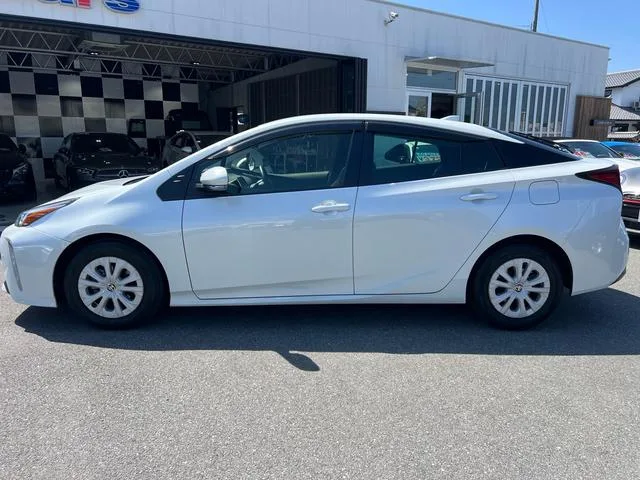 Toyota Prius S SAFETY PLUS II 2023 — миниатюра 3