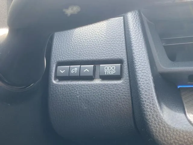Toyota Prius Z 2024 — миниатюра 5