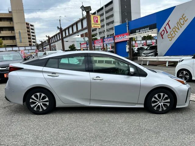 Toyota Prius A 2022 — миниатюра 5