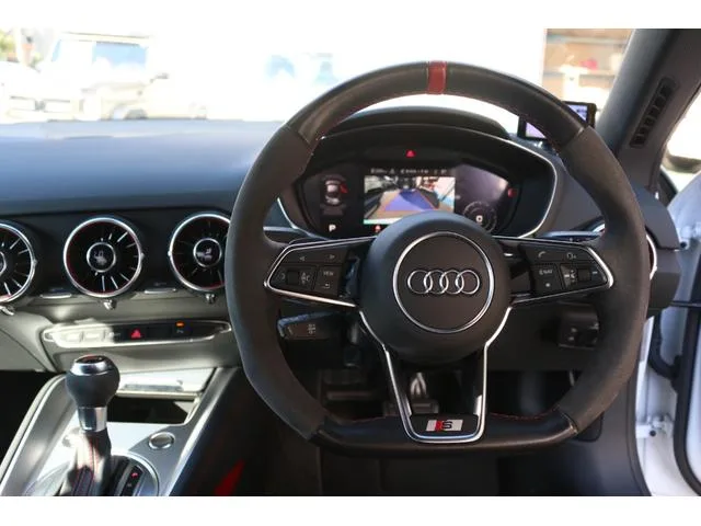 Audi TT COUPE FINAL EDITION 2023 — миниатюра 5