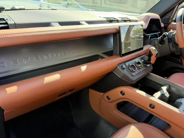 Land Rover LAND ROVER DEFENDER 2025 — миниатюра 5