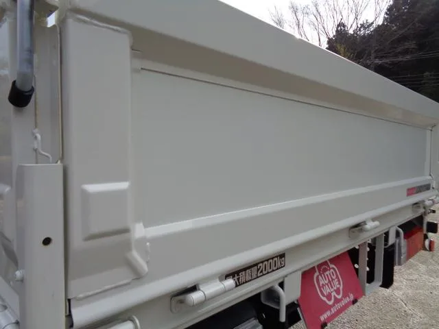 Hino DUTRO 2024 — миниатюра 5