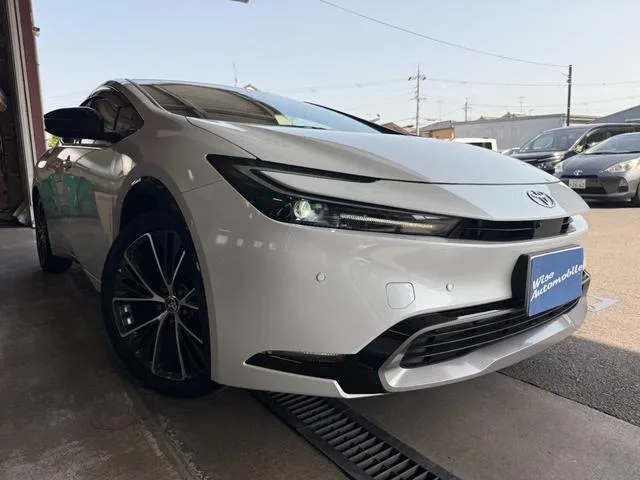 Toyota Prius Z 2023 — миниатюра 5