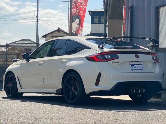 Honda CIVIC TYPE R 2025 — миниатюра 3