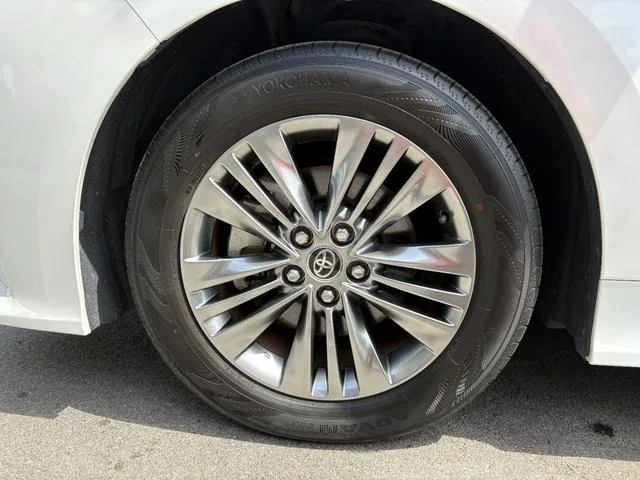 Toyota Alphard Z 2023 — миниатюра 5