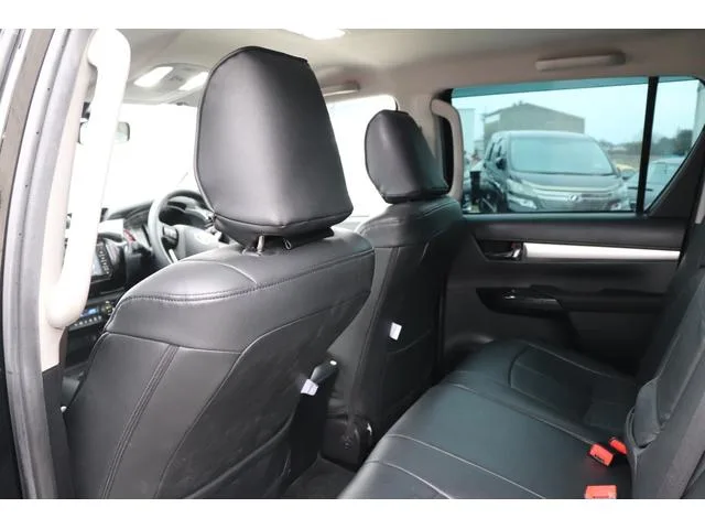 Toyota Hilux Z 2022 — миниатюра 5