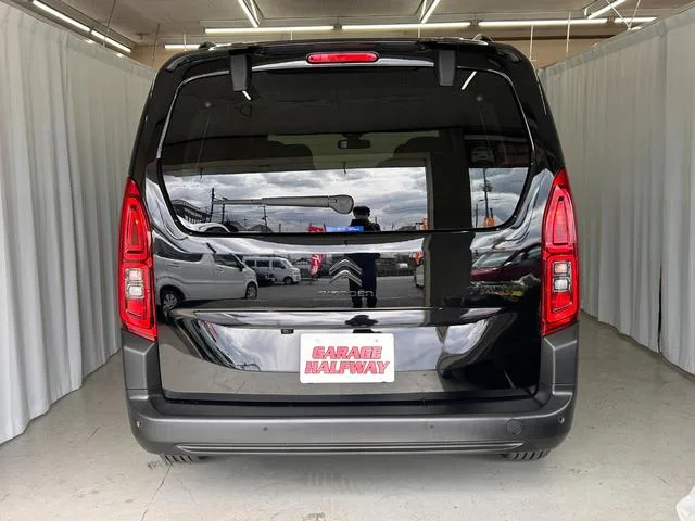 Citroen BERLINGO LONG EDITION NOIRE 2023 — миниатюра 2