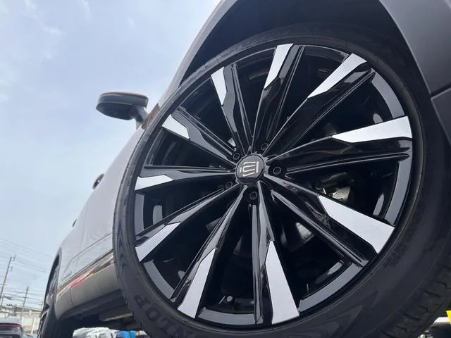 Toyota CROWN CROSSOVER G ADVANCED 2022 — миниатюра 4